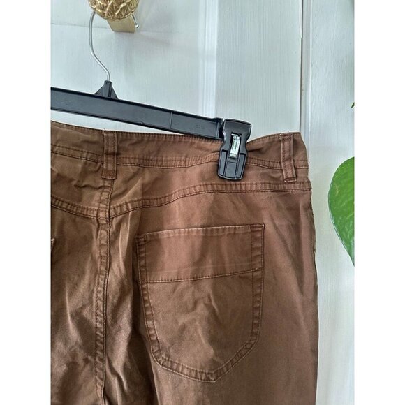 Chico’s women’s size 1.5 (10) brown Capri pants - Picture 8 of 8